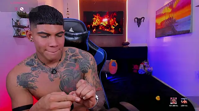 Damian_latinxxx 网络视讯表演