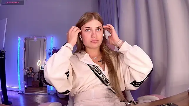 XXX chat uživo modela Leri_One