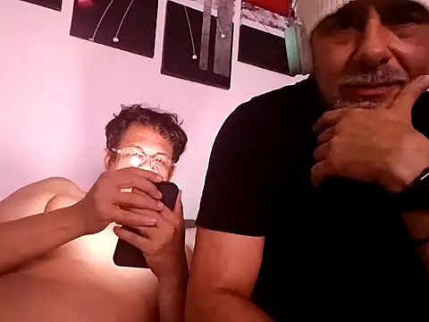Chat XXX en directo de Electriboy90