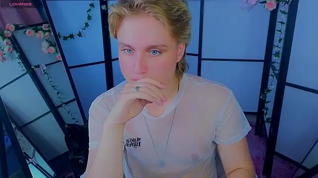 cumboydoll Adlı Modelin Canlı XXX Sohbeti