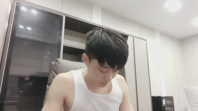 Wild_Sasha: διαδικτυακό σόου στην κάμερα