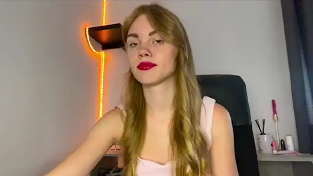 SunnyStrike Live XXX-chat
