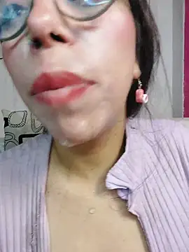valentina_swallow's Live XXX Chat