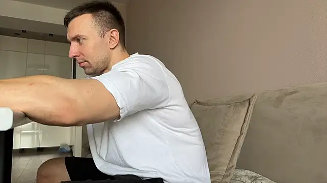 XXX chat uživo modela Andy_pecman