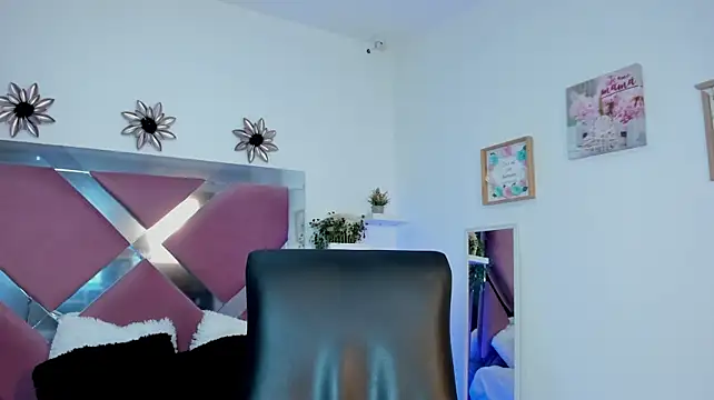 Živý XXX chat miataylorr1