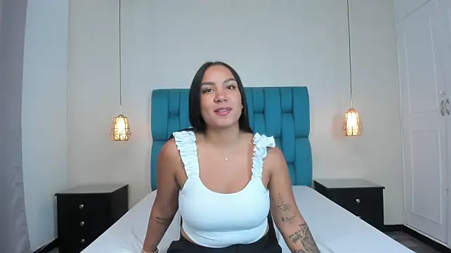 AlexaaFiire's Live XXX Chat