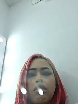 แชท XXX สดของ EvaaFoxxy1