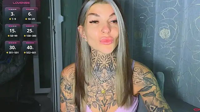 tattooedBabyy: απευθείας συνομιλία ΧΧΧ