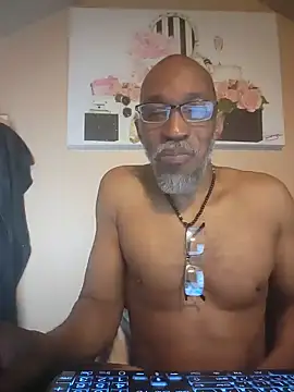 Lonelynudist59: διαδικτυακό σόου στην κάμερα