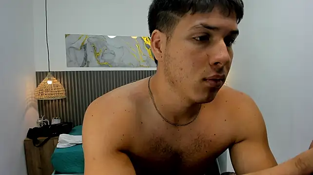 Show modela AlessandroFranco na web-kameri