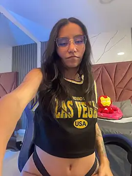 EviieGothell's Live XXX Chat
