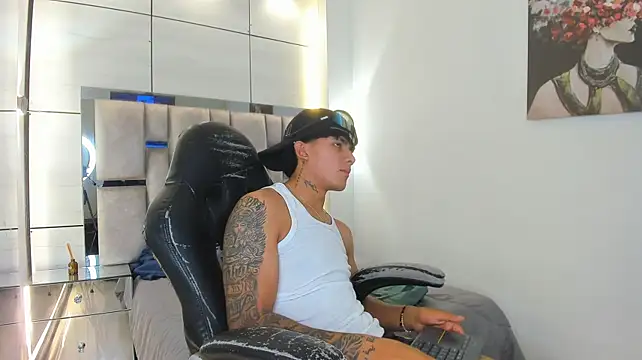 Ruslan_marcel Live XXX Chat