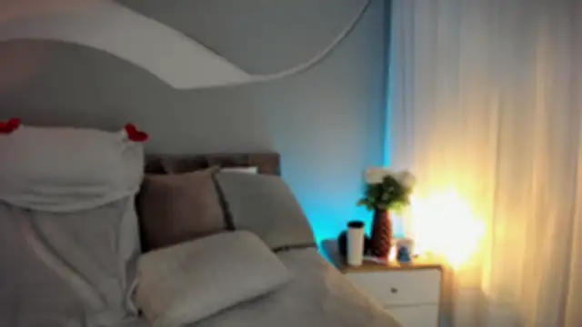 Nicolle_W live XXX chat