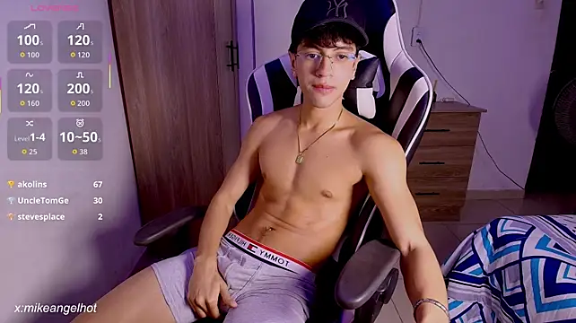 Chatroom XXX en direct de Angelligth