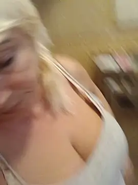 LisaWoulendy Шоу с уебкамера