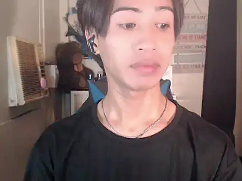 Chatroom XXX en direct de Yukino23