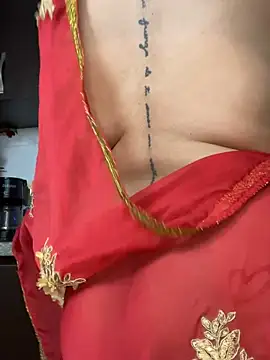 kalpanaaishaa Adlı Modelin Canlı XXX Sohbeti