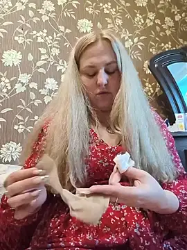 LianaJu's Live XXX Chat