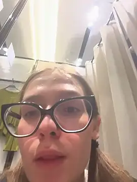 MilliWish's Live XXX Chat