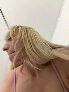 Pink_Kiss Live XXX-chat