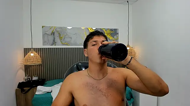 Živý XXX chat AlessandroFranco