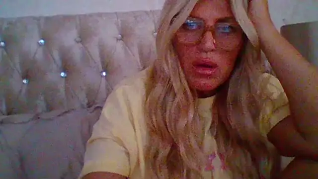 Jenna-Curvy-Cougar – webcam-show
