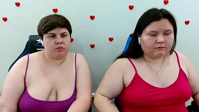 BeckyAndHellen: онлайн-секс-чат