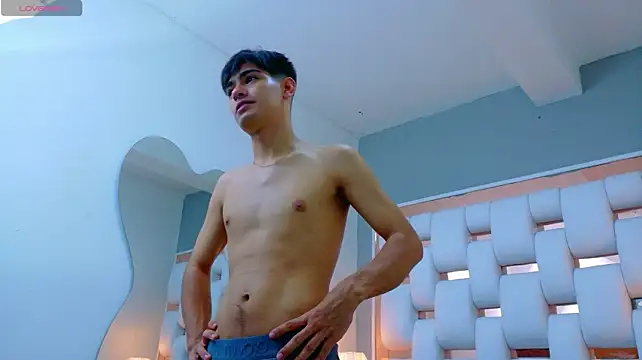 TaylerCruz's Webcam Show