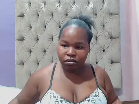 AFRICANDreamGirlのライブXXXチャット