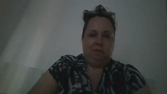 צ'אט XXX בשידור חי של WendyRhoades