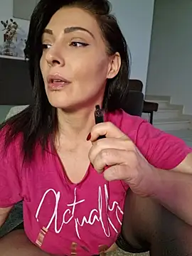 AryaSummersReal Adlı Modelin Canlı XXX Sohbeti