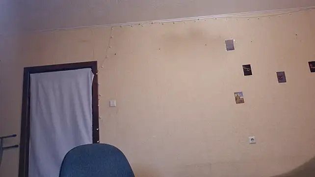 XXX chat uživo modela Katelemon