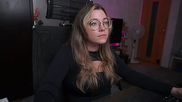 Chat XXX en directo de RemyCute
