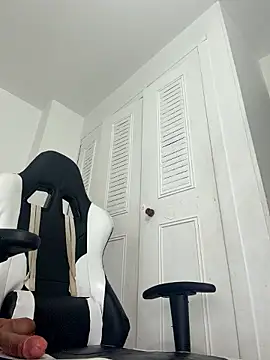 Valerie-S' Live XXX Chat