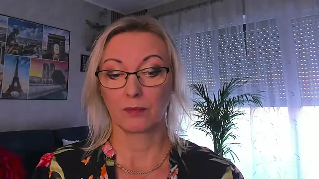 XXX chat uživo modela vanessa_chat