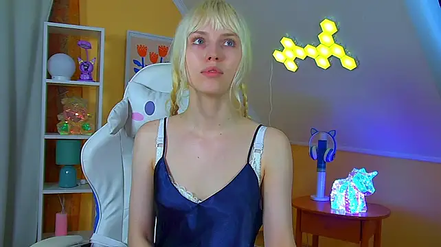 Živý XXX chat HannahHollis