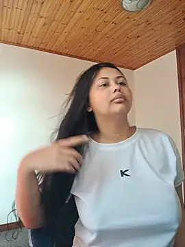 Alessandraa- – Naživo XXX chat