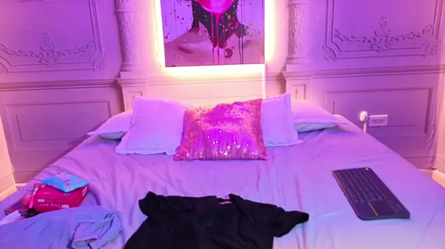 arietta_skinny Adlı Modelin Canlı XXX Sohbeti