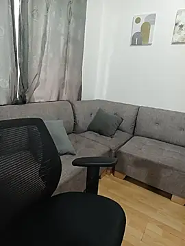tata_sanz_'s Webcam Show