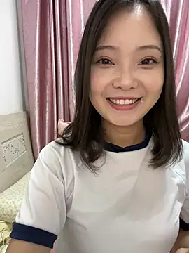 BIGBABYYEYE 现场XXX聊天