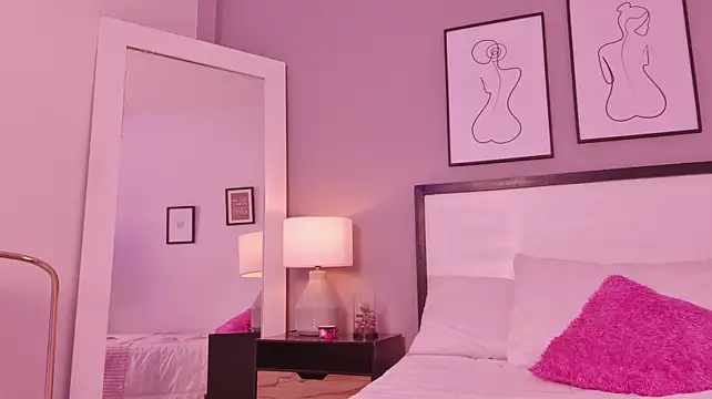 دردشة ChiaraBellinii الجنسية الم باشرة