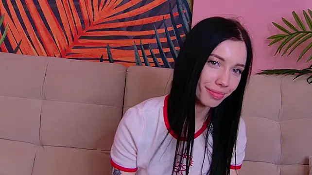 Chat +18 de MiaRhoades ao vivo