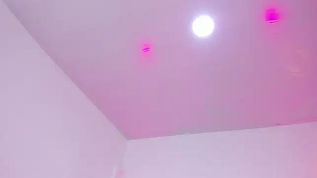 Juliette_nt Adlı Modelin Canlı XXX Sohbeti