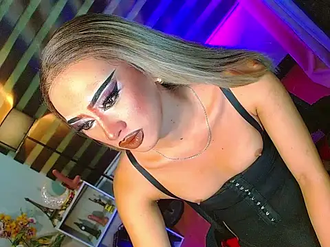HOLLYWOOD_QUEEN_88 Webcam-Show