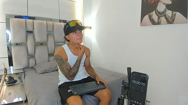 Онлайн чат XXX Ruslan_marcel