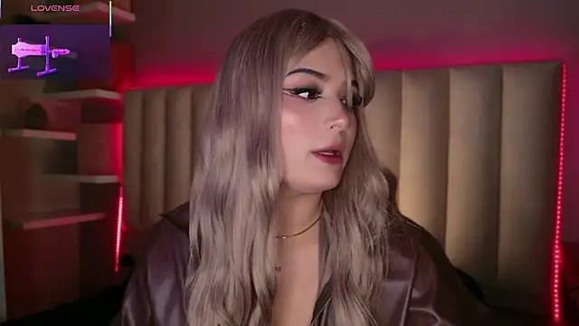 XXX chat uživo modela Megan_mooree_