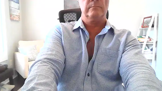 cyclone8888's Live XXX Chat