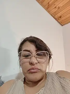 Chatroom XXX en direct de AlexxiaaMat