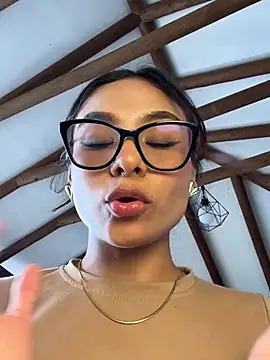 Živý XXX chat amira_cute2