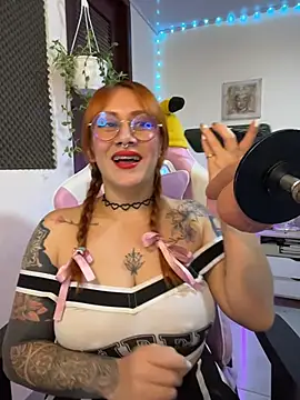 Chat +18 de Luna_Paris_ ao vivo